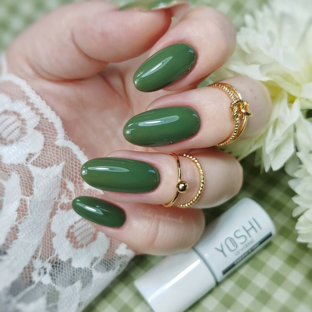Yoshi geelilakka 202-Emerald You