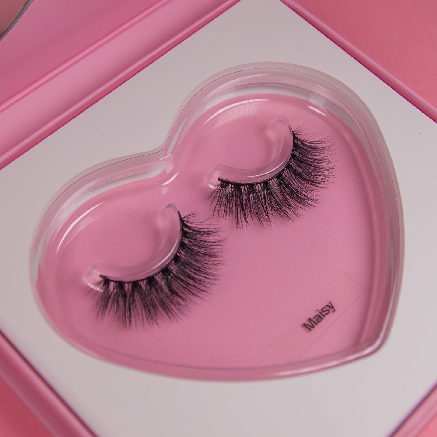 Loveley false eyelashes Maisy