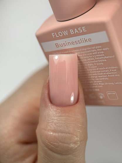 HEYLOVE Flow Base – Itsetasoittuva värillinen Rubber Base 15 ml | Businesslike
