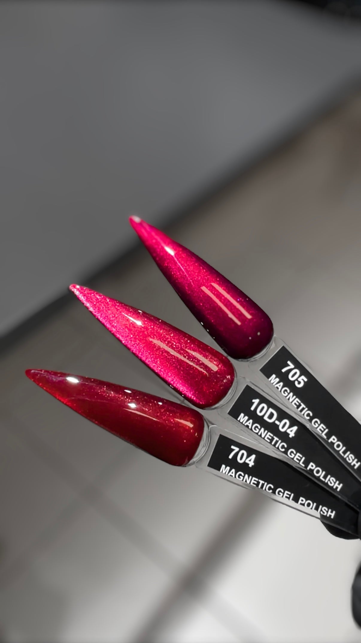 Magnetic Cat Eye-geelilakka 704